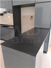 Quartz Q2 Black Gold