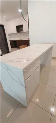 Quartz Q4 Calacatta BM 20mm