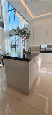 Nusa Sentral - Show Unit