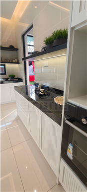 Nusa Sentral - Show Unit