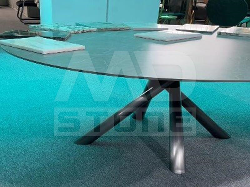 DT6161-1 Round Table